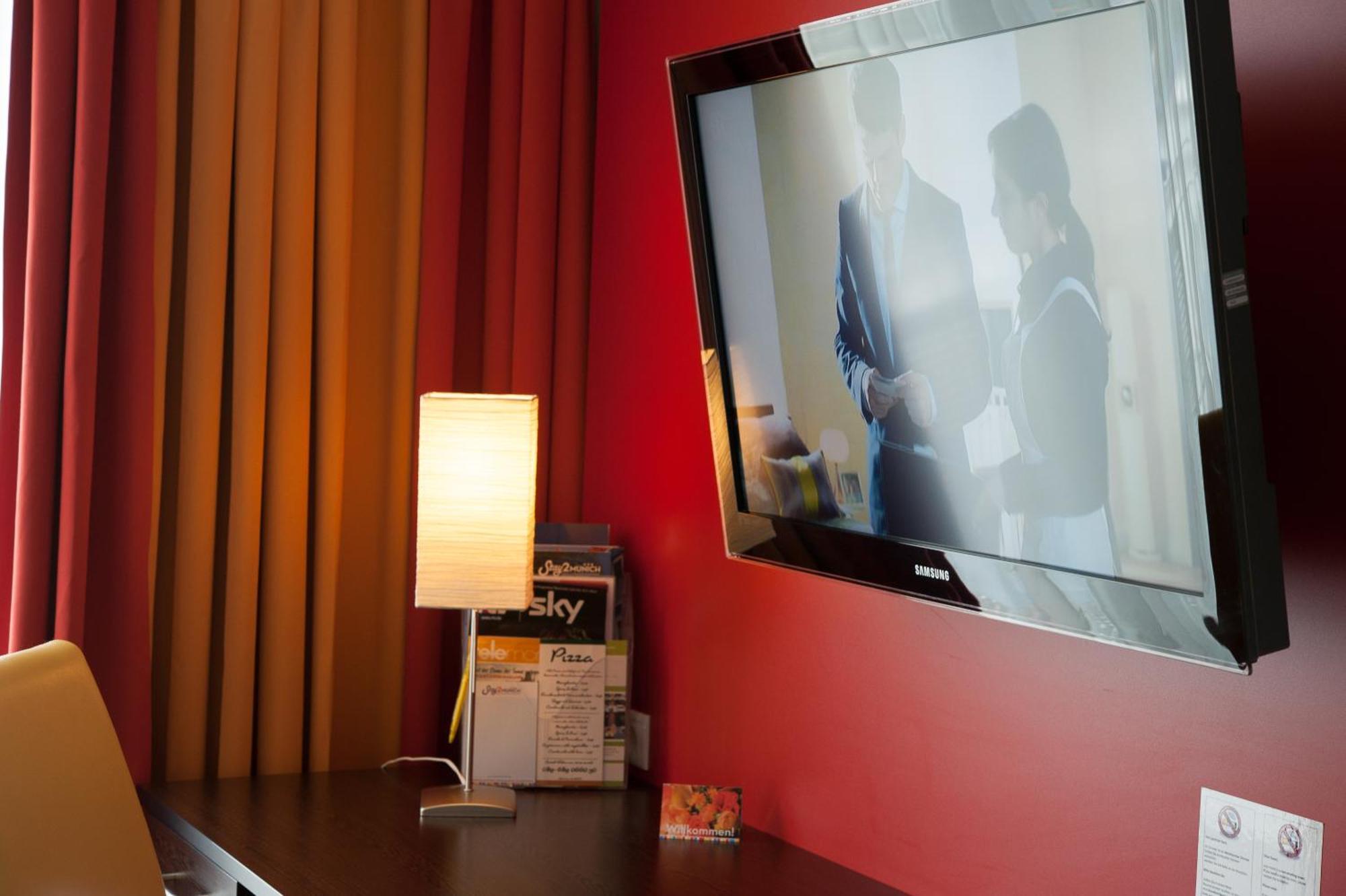 Stay2Munich Hotel & Serviced Apartments Brunnthal Bagian luar foto