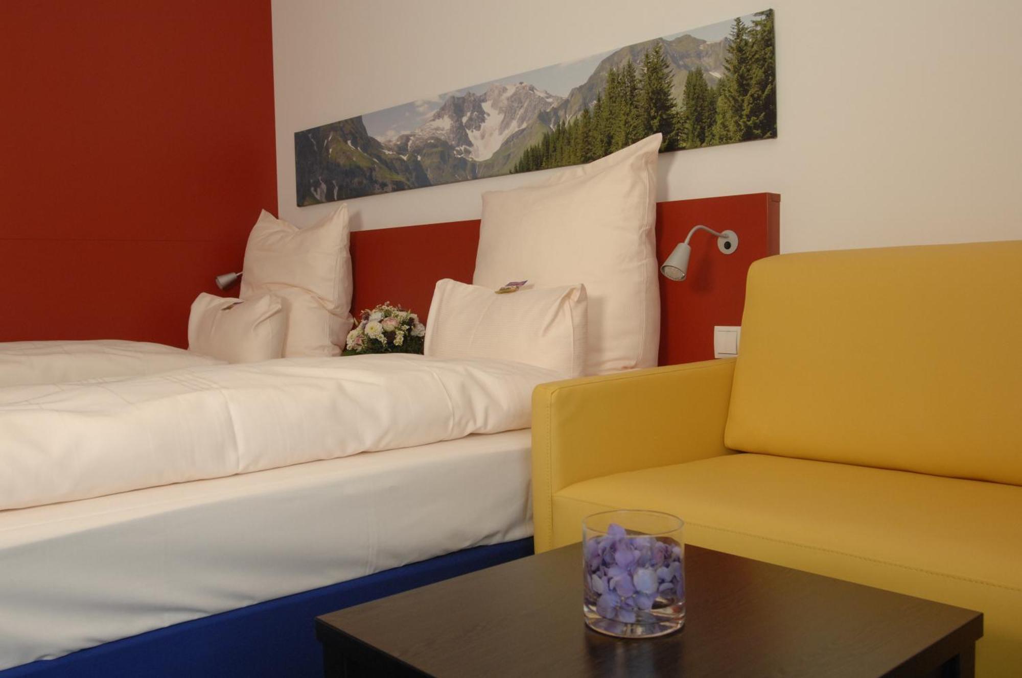 Stay2Munich Hotel & Serviced Apartments Brunnthal Bagian luar foto