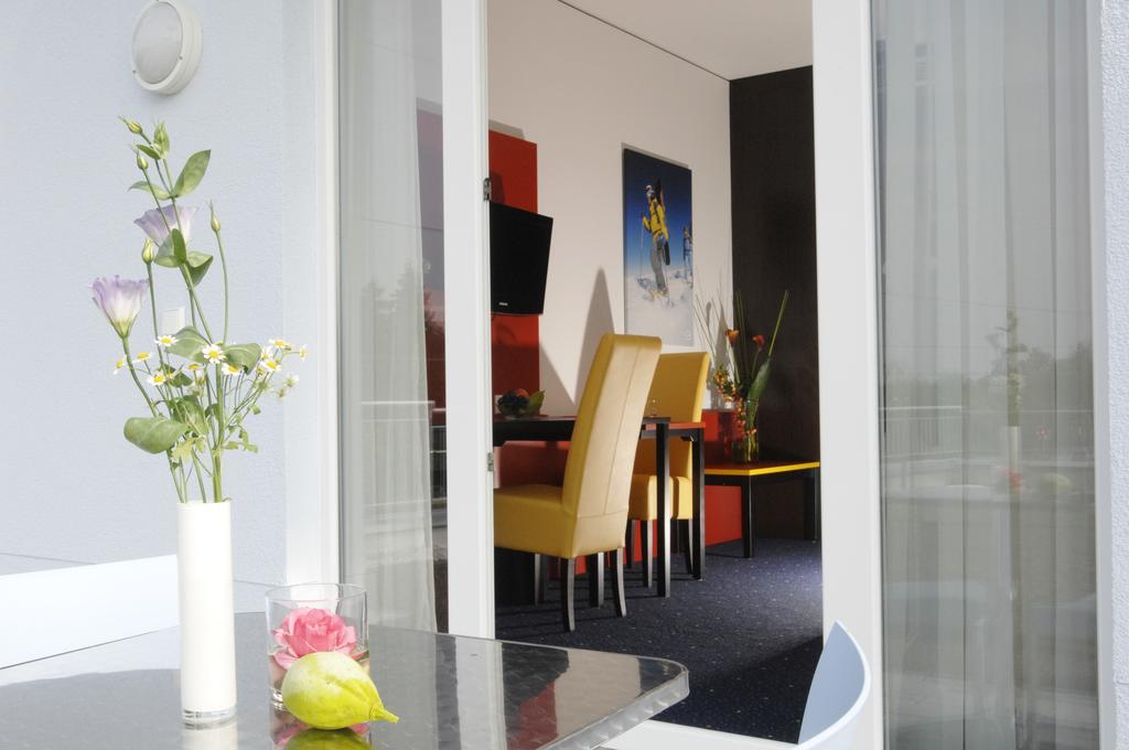 Stay2Munich Hotel & Serviced Apartments Brunnthal Bagian luar foto