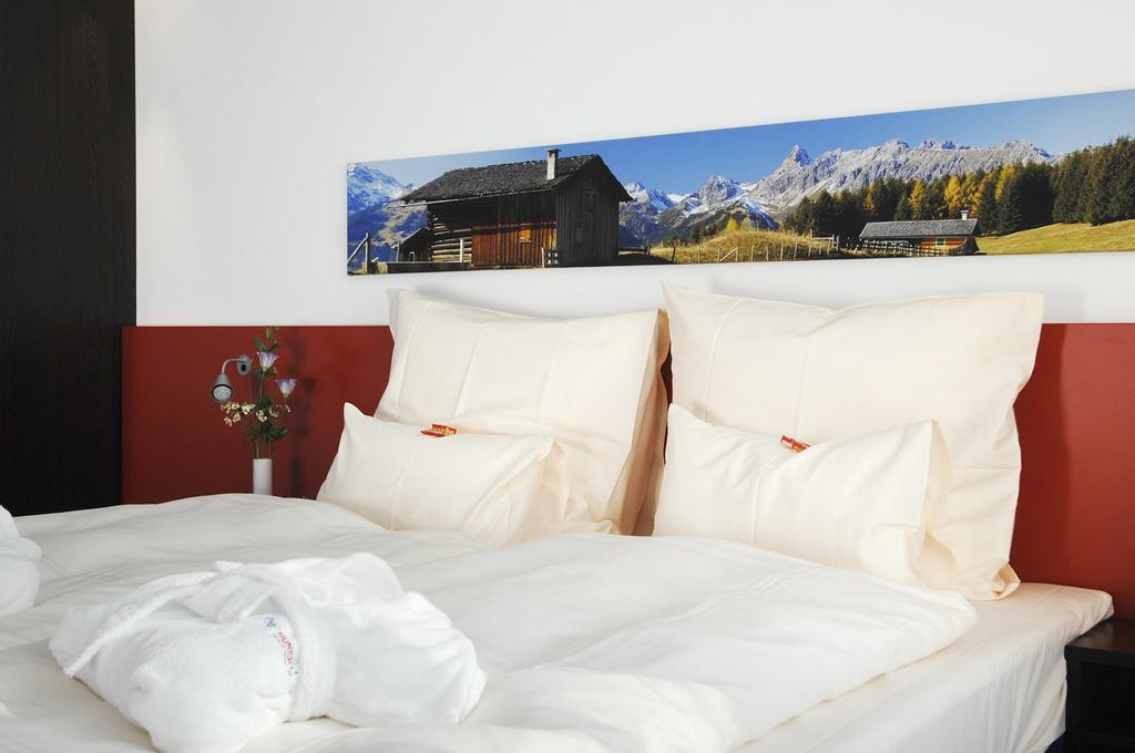 Stay2Munich Hotel & Serviced Apartments Brunnthal Bagian luar foto